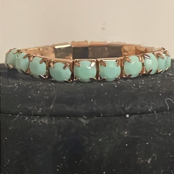 8” Sorrelli like stretch bracelet w/26 round prong set turquoise tone beads - Picture 2 of 9